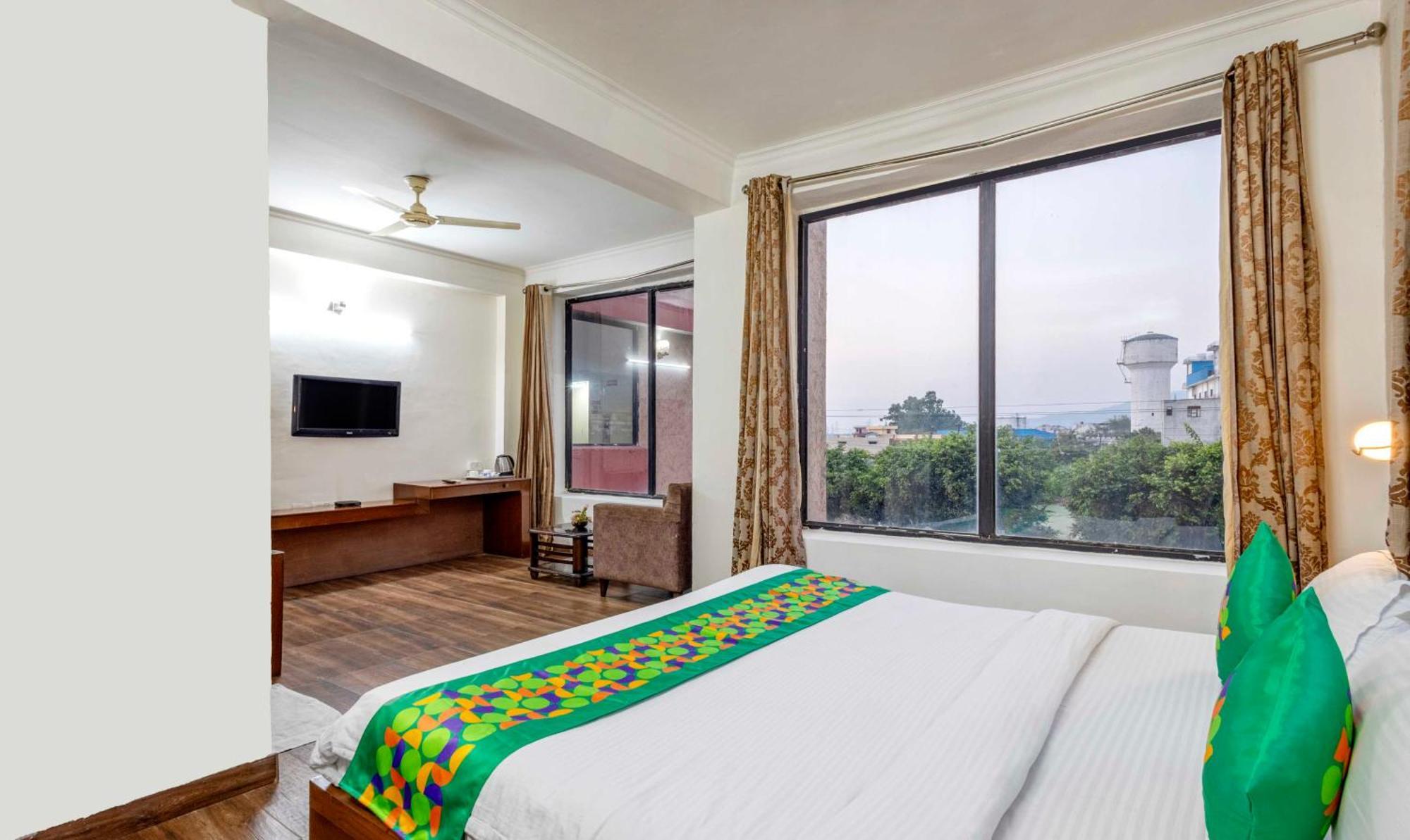 Treebo Maurice Hotel Baddi Exterior photo