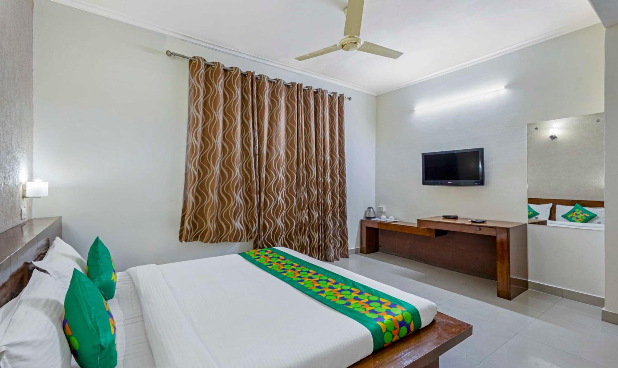 Treebo Maurice Hotel Baddi Exterior photo